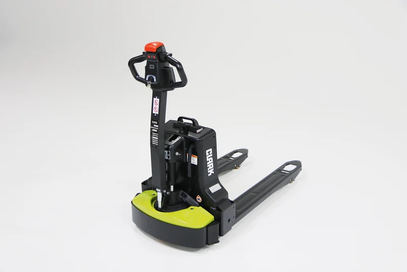 Clark WPL33 forklift